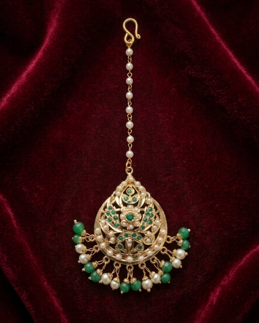 Emerald Jadau Maang Tikka