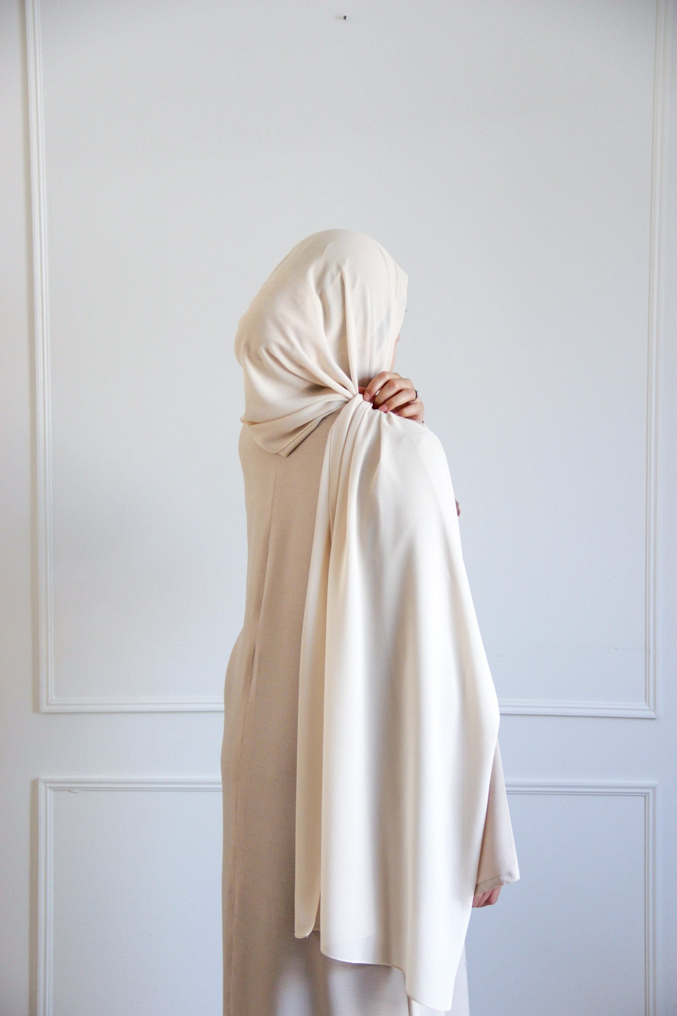 Premium chiffon hijab in Cream – soft, warm neutral with a lightweight, elegant drape ideal for everyday wear and special occasions