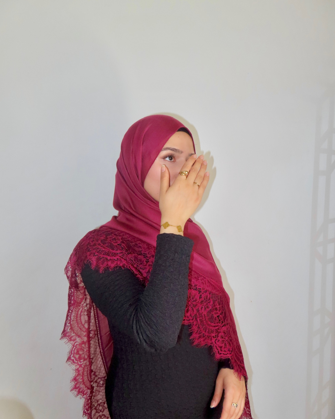 Lace Modal Hijab - Burgundy