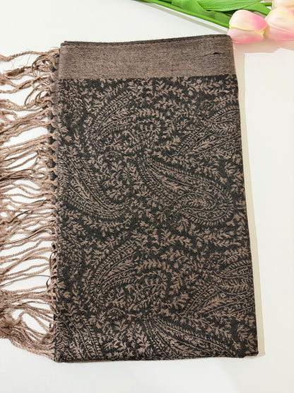 Premium black pashmina hijab — smooth drape and wrinkle-resistant material