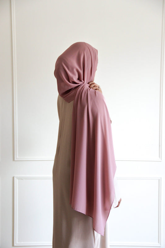 Premium chiffon hijab in Coral Rose – soft, breathable fabric with a warm rosy hue for everyday elegance