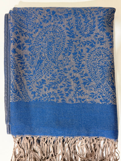 Elegant royal blue hijab made from premium soft pashmina fabric