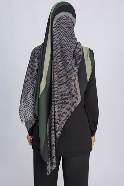 Black Maze Geometric Hijab